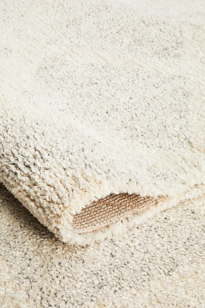 Alpine 855 Rug (Pebble) by Rug Culture