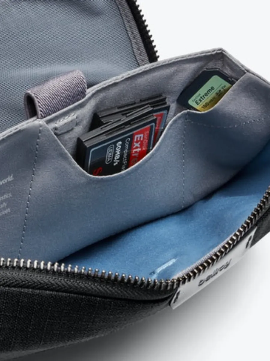 BELLROY TECH KIT