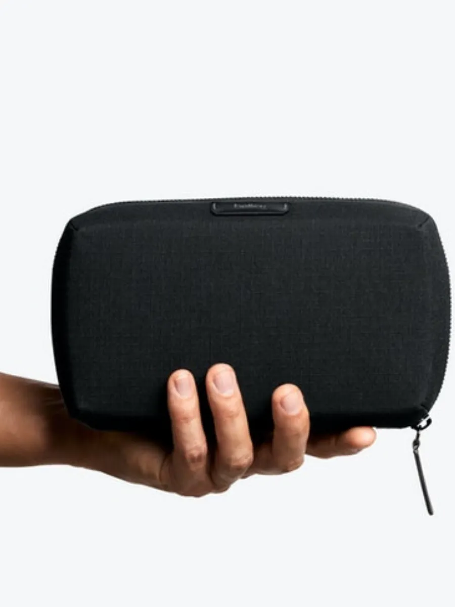 BELLROY TECH KIT