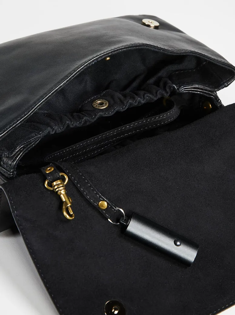 Bobi black