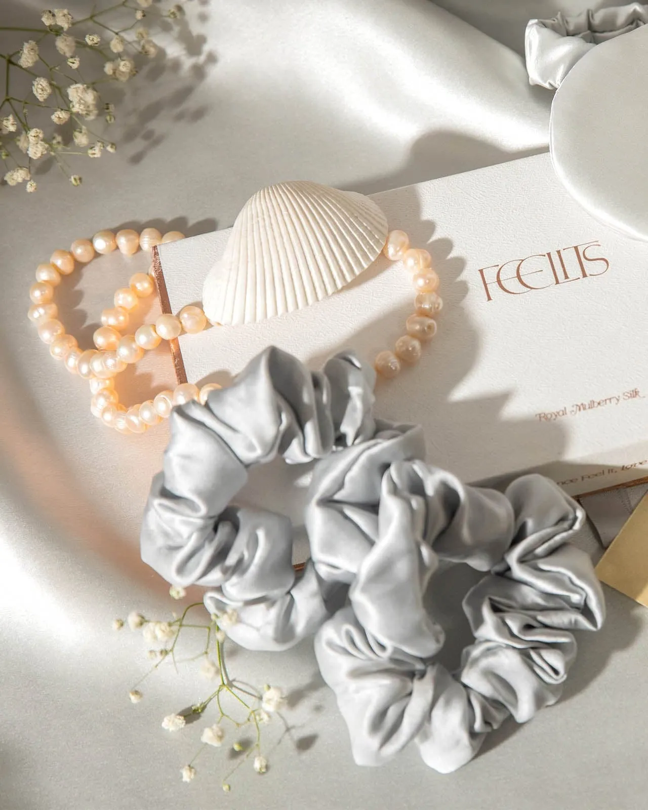 FEELITS 100% Royal Mulberry Silk.  Natural Beauty Luxury Gift Set- Silver Grey