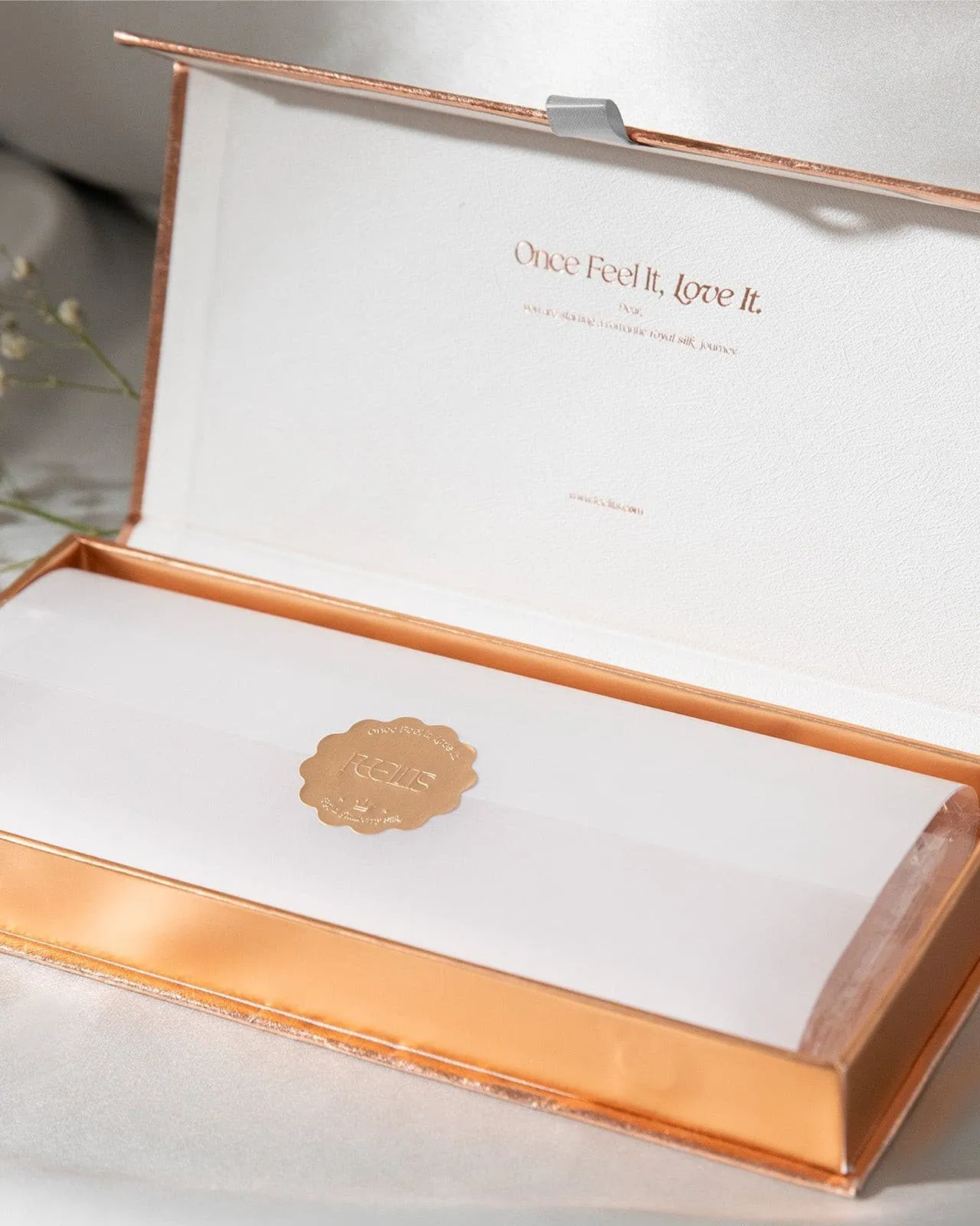 FEELITS 100% Royal Mulberry Silk.  Natural Beauty Luxury Gift Set- Silver Grey