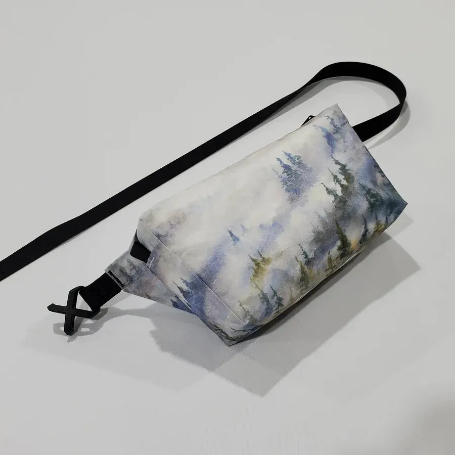 High Tail Designs - The Ultralight Fanny Pack "Foggy Forest"
