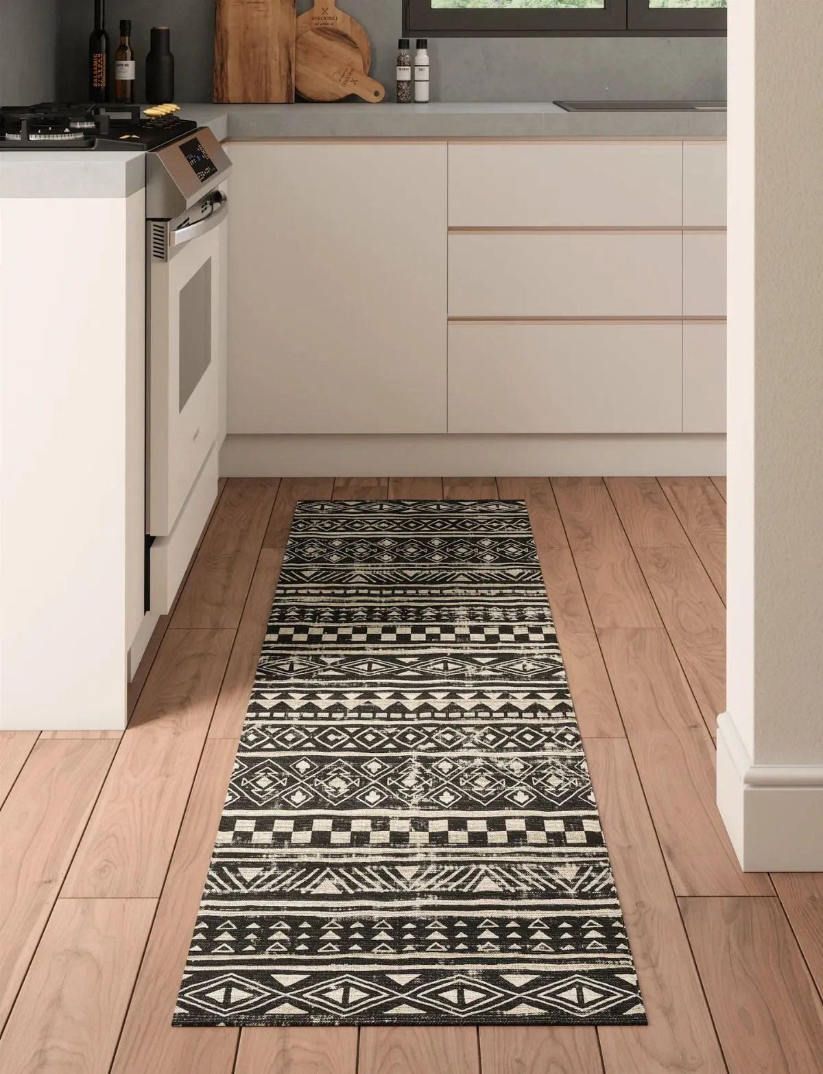 Nadine Black & White Rug