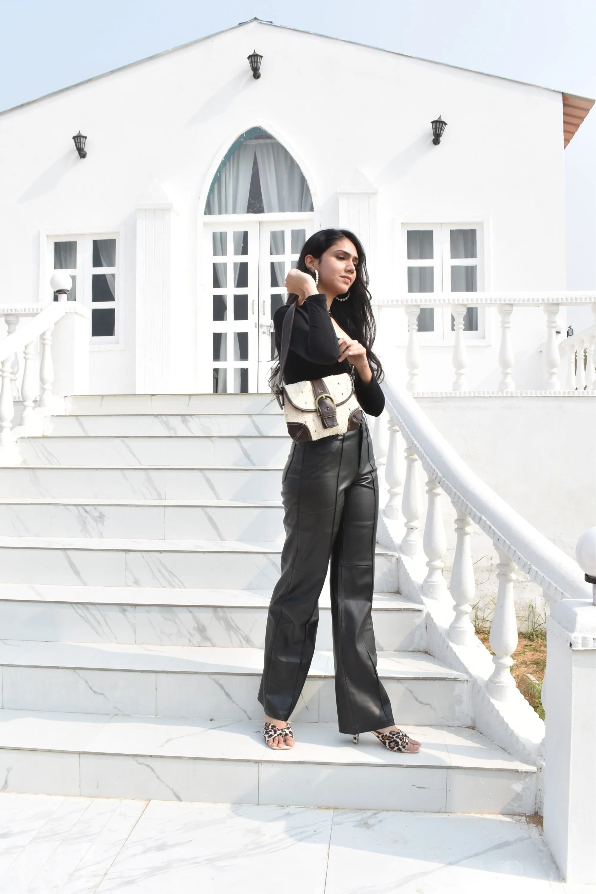 Rudhira Grand finale Shoulder bag
