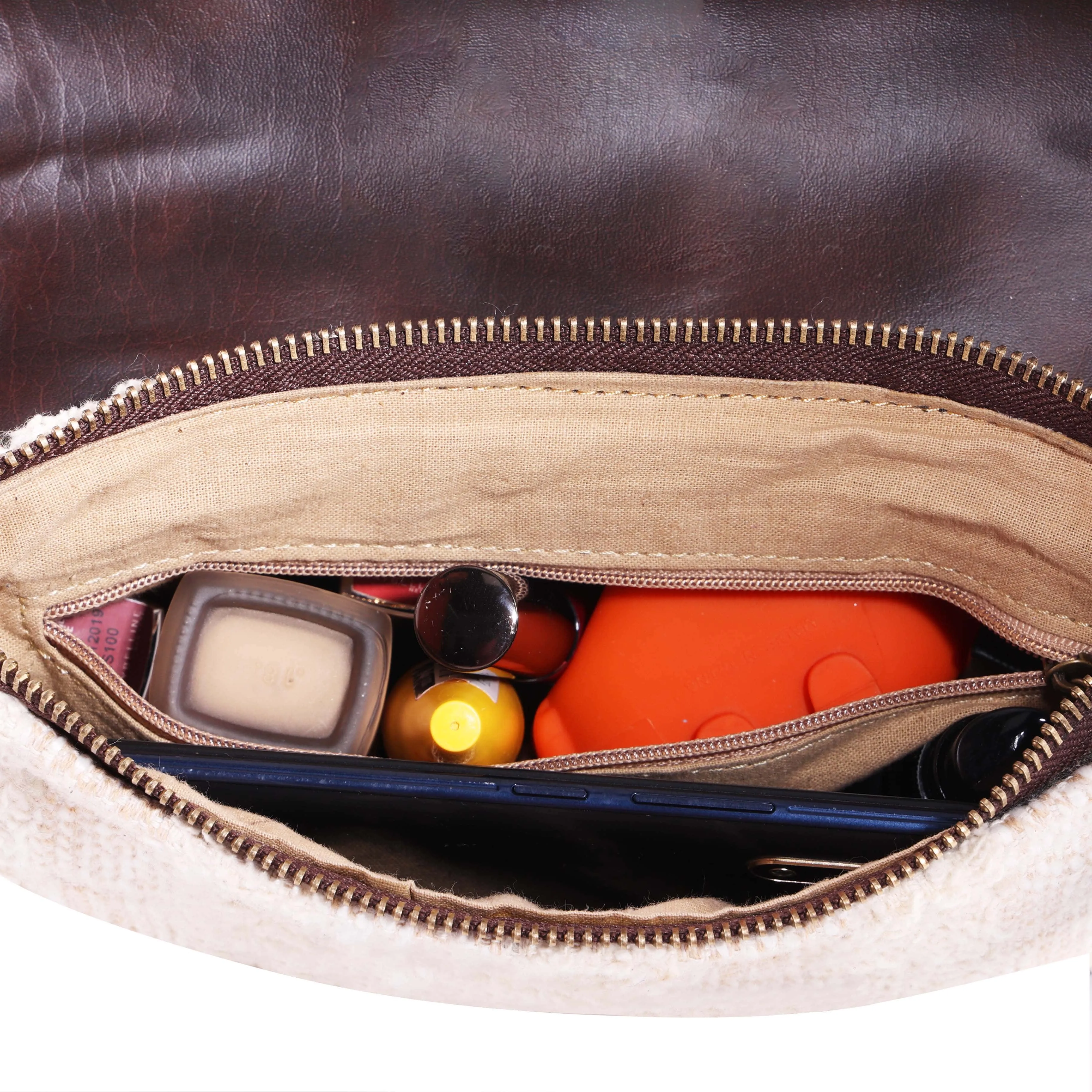 Rudhira Grand finale Shoulder bag